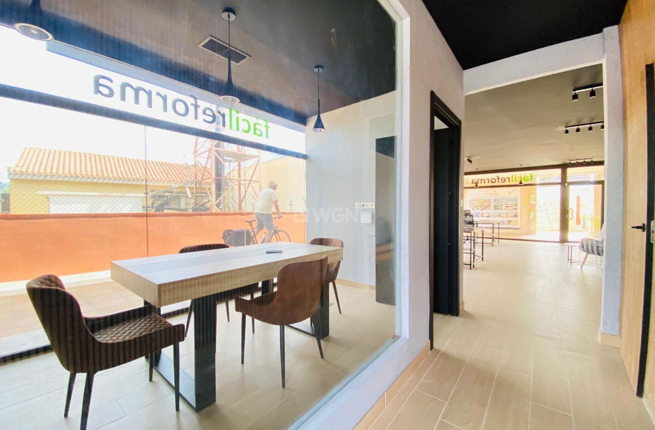 Odsprzedaż - Reklama w telewizji - Orihuela Costa - Villamartín-las Filipinas