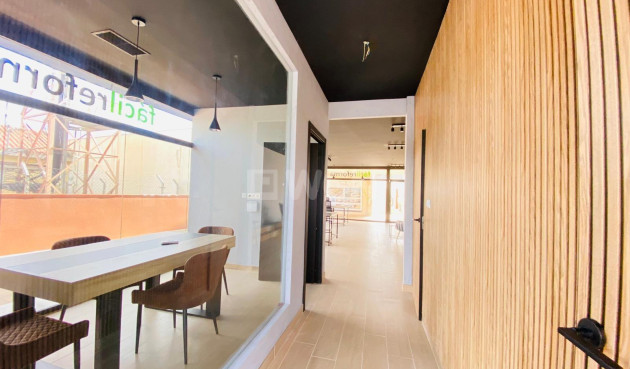 Odsprzedaż - Reklama w telewizji - Orihuela Costa - Villamartín-las Filipinas