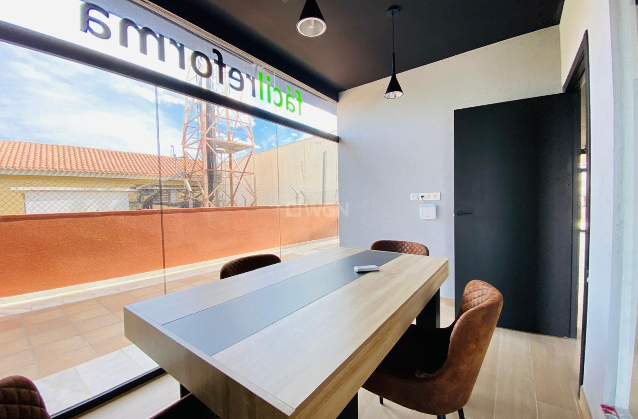 Odsprzedaż - Reklama w telewizji - Orihuela Costa - Villamartín-las Filipinas