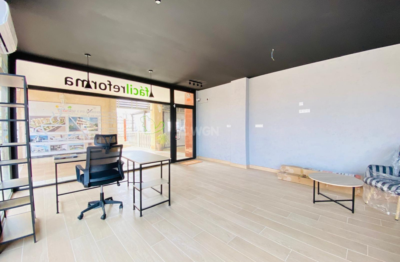 Odsprzedaż - Reklama w telewizji - Orihuela Costa - Villamartín-las Filipinas