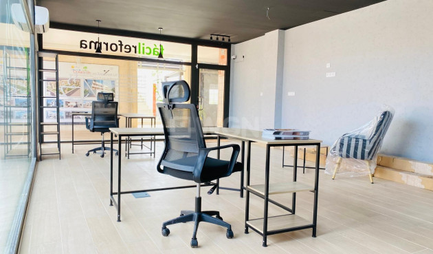 Odsprzedaż - Reklama w telewizji - Orihuela Costa - Villamartín-las Filipinas