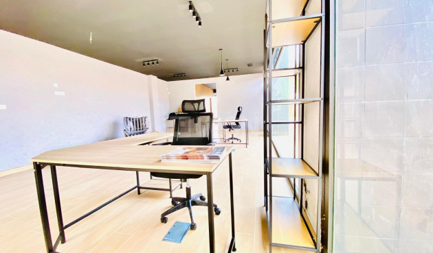 Odsprzedaż - Reklama w telewizji - Orihuela Costa - Villamartín-las Filipinas