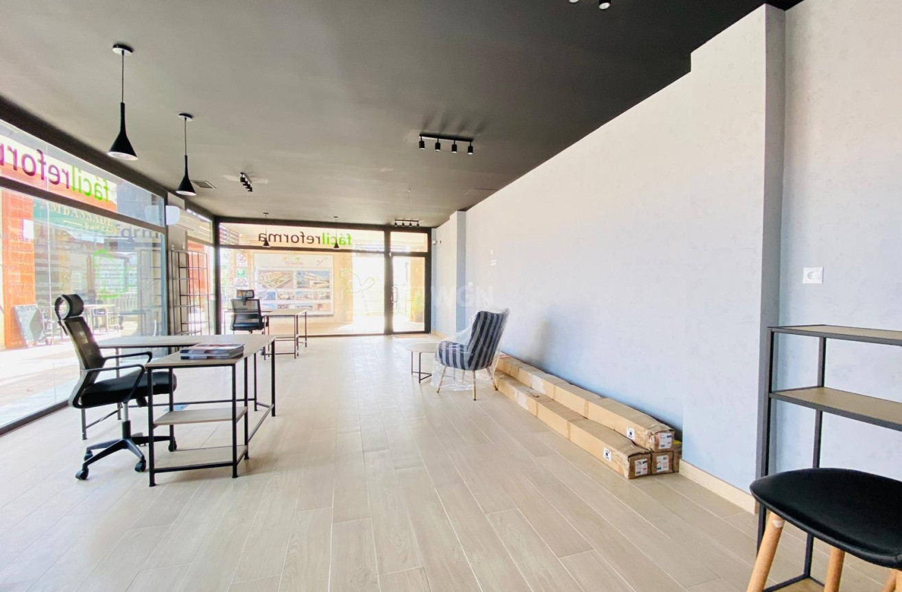 Odsprzedaż - Reklama w telewizji - Orihuela Costa - Villamartín-las Filipinas