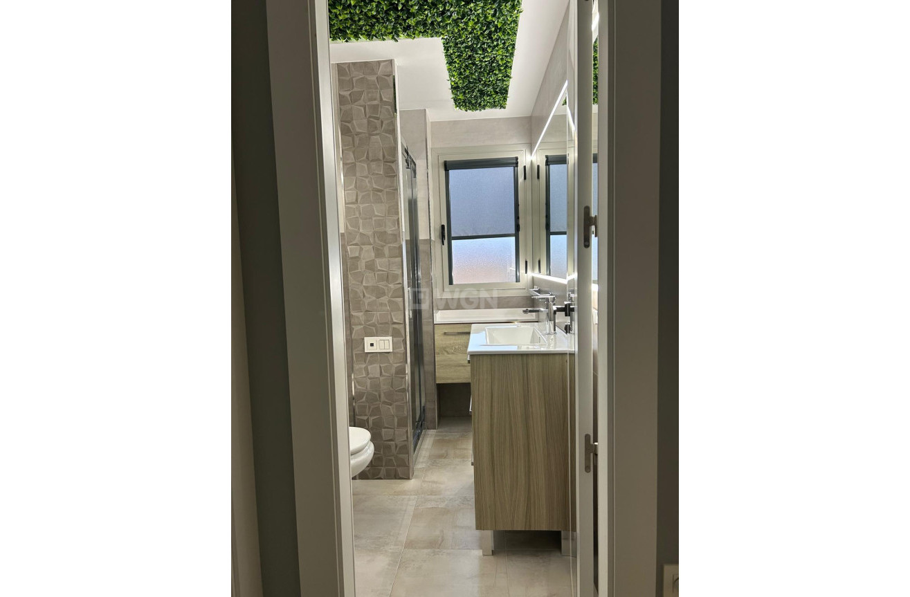 Wiederverkauf - Wohnung - Torrevieja - Playa del Cura