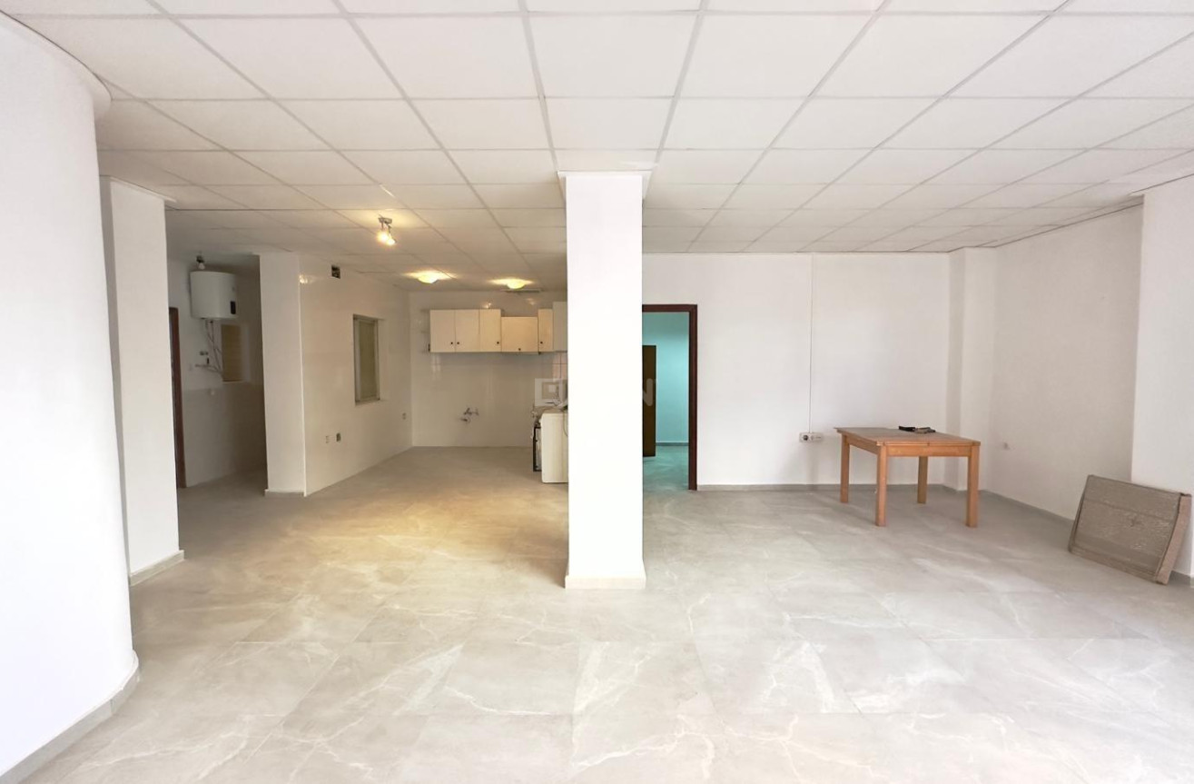 Resale - Apartment / flat - Torrevieja - Centro