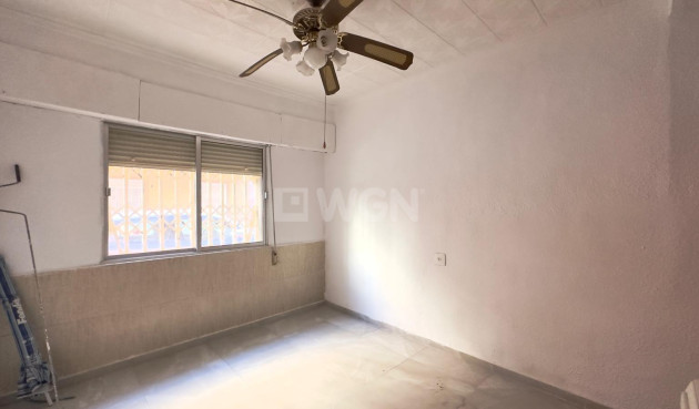 Resale - Apartment / flat - Torrevieja - Centro
