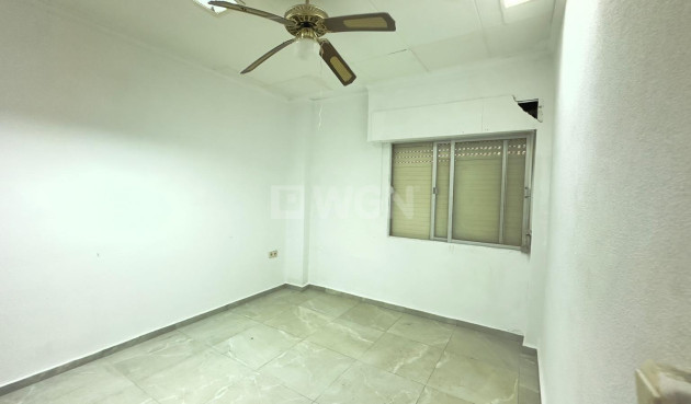 Resale - Apartment / flat - Torrevieja - Centro