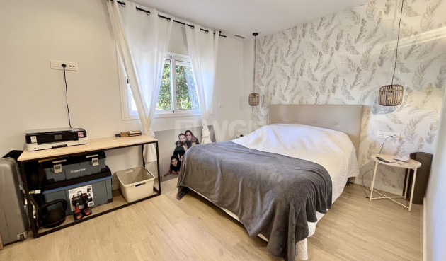 Odsprzedaż - Mieszkanie w bloku - La Mata - Costa Blanca