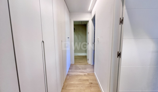 Odsprzedaż - Mieszkanie w bloku - La Mata - Costa Blanca