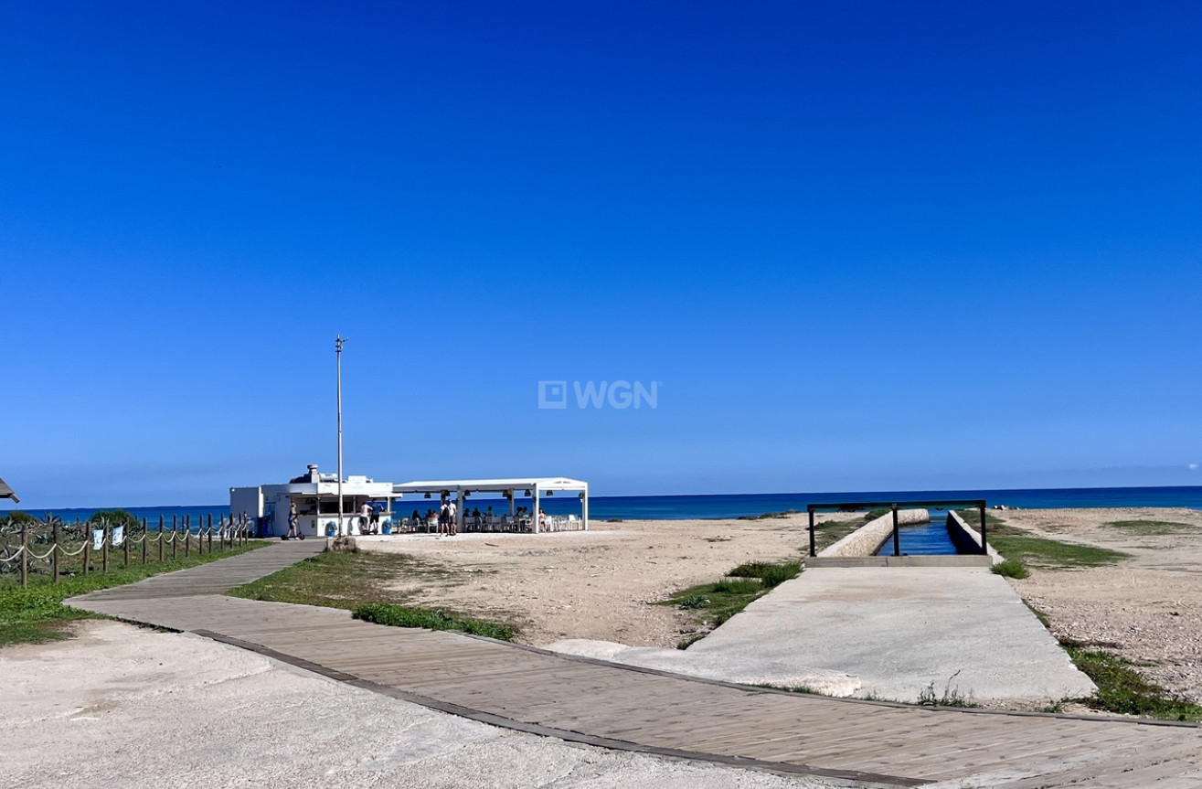 Odsprzedaż - Mieszkanie w bloku - La Mata - Costa Blanca