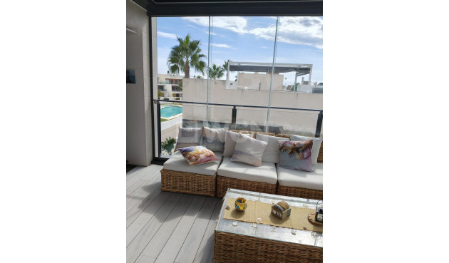 Odsprzedaż - Kamienica - Villamartin - Costa Blanca