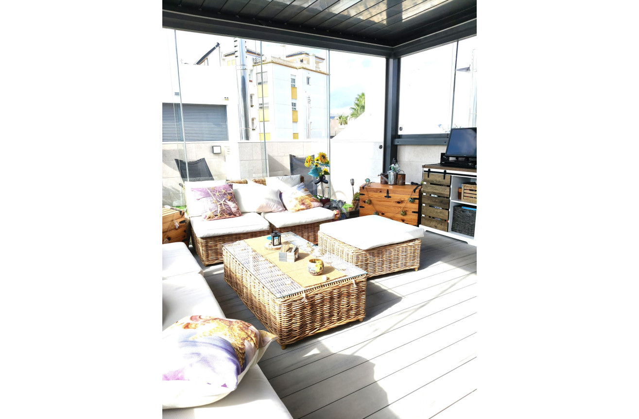 Odsprzedaż - Kamienica - Villamartin - Costa Blanca