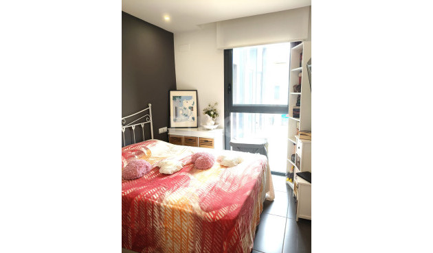 Odsprzedaż - Kamienica - Villamartin - Costa Blanca