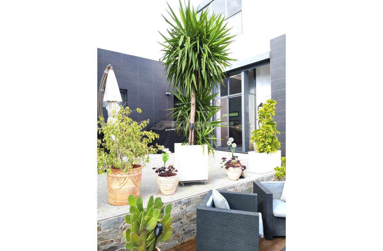 Odsprzedaż - Kamienica - Villamartin - Costa Blanca