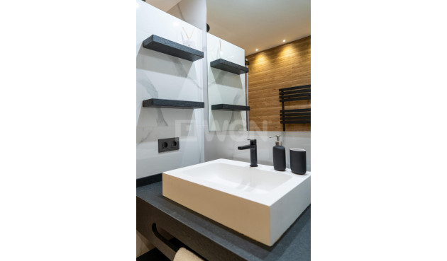 Reventa - Apartamento / piso - Torrevieja - Costa Blanca