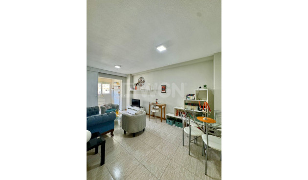 Odsprzedaż - Mieszkanie w bloku - Villajoyosa - Costa Blanca