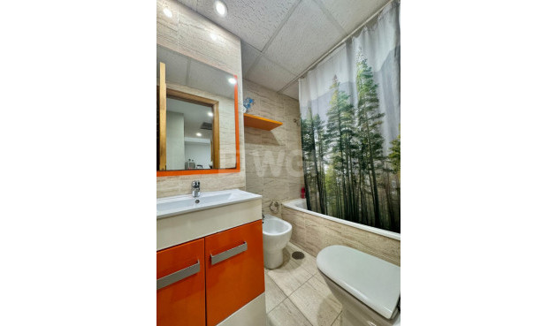 Odsprzedaż - Mieszkanie w bloku - Villajoyosa - Costa Blanca