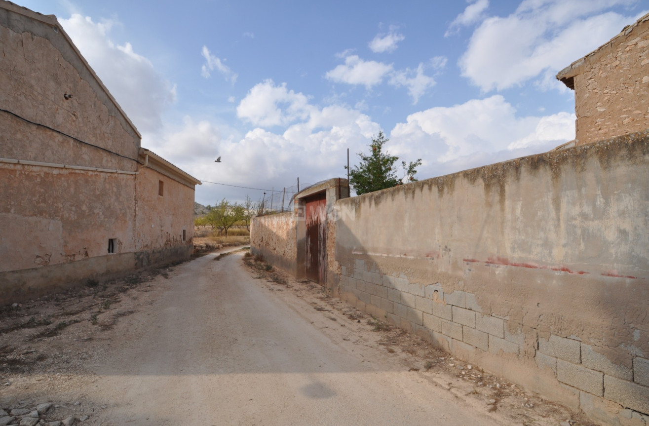 Resale - Villa - Pinoso - Inland