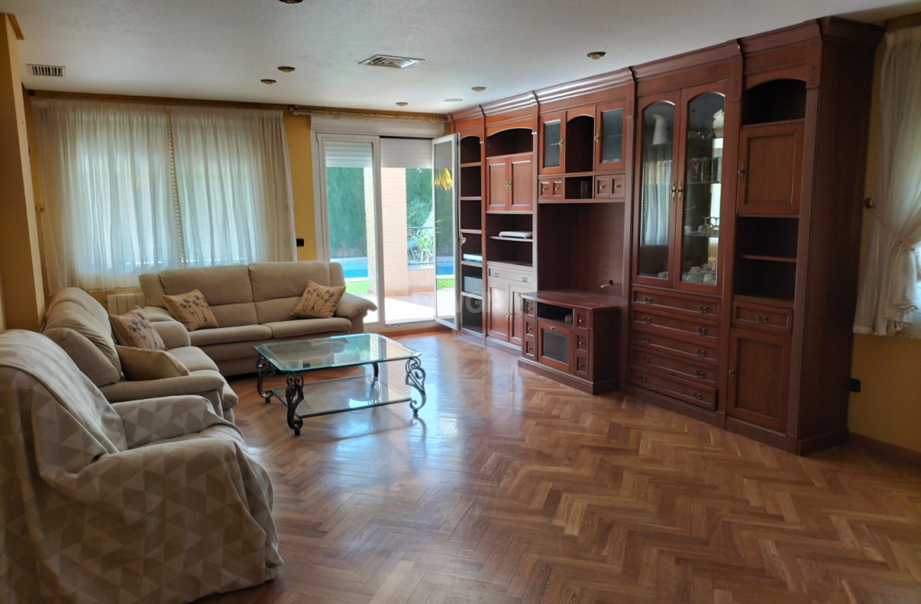 Odsprzedaż - Villa - Elda - Inland