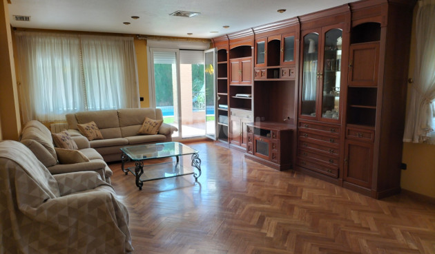 Odsprzedaż - Villa - Elda - Inland