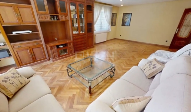 Odsprzedaż - Villa - Elda - Inland