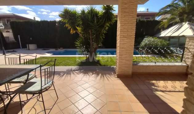 Odsprzedaż - Villa - Elda - Inland