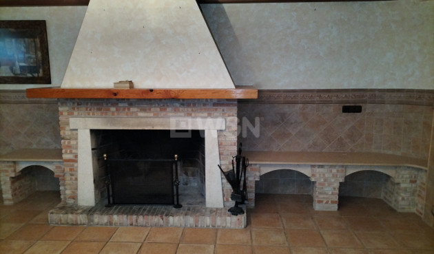 Odsprzedaż - Villa - Elda - Inland