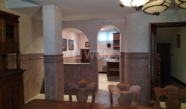 Odsprzedaż - Villa - Elda - Inland