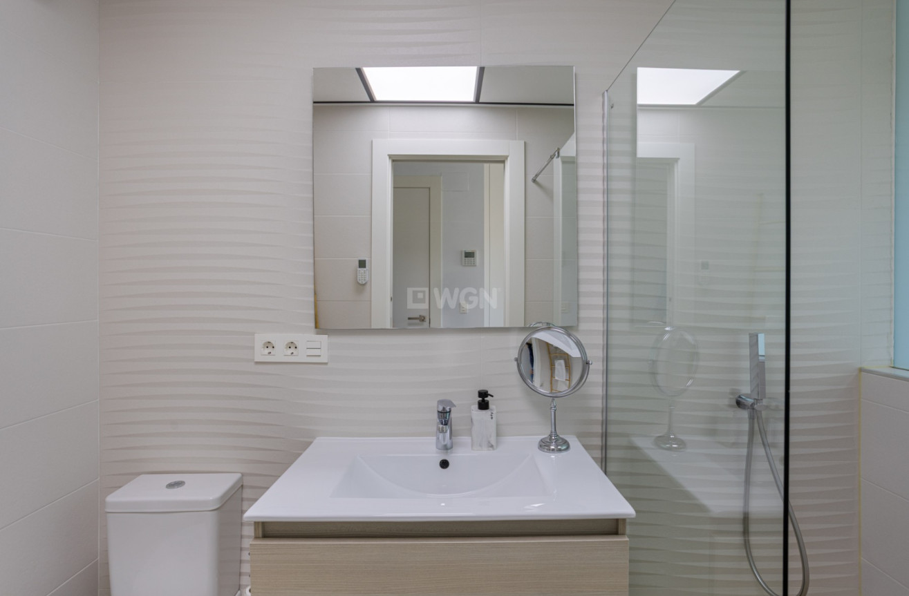 Odsprzedaż - Kamienica - Benijofar - Costa Blanca