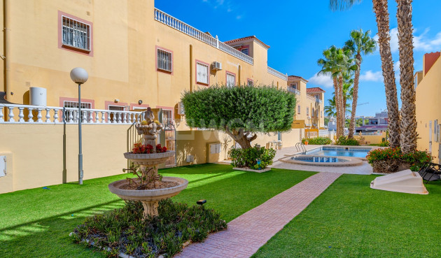 Odsprzedaż - Mieszkanie w bloku - San Miguel de Salinas - Inland