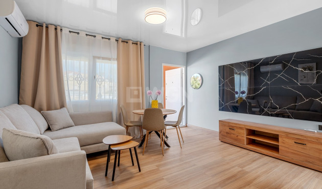 Odsprzedaż - Mieszkanie w bloku - San Miguel de Salinas - Inland