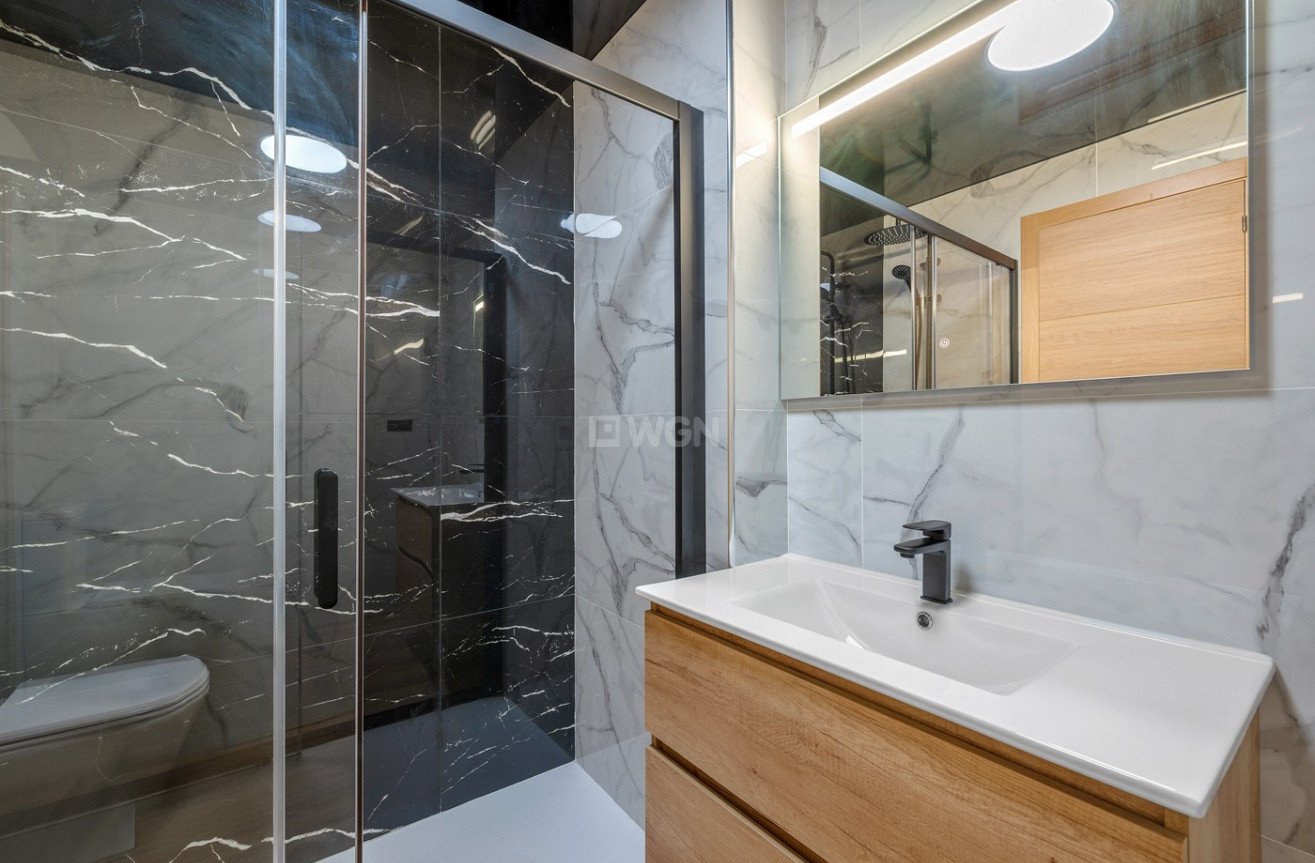 Odsprzedaż - Mieszkanie w bloku - San Miguel de Salinas - Inland