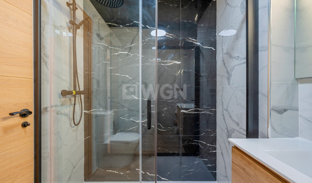 Odsprzedaż - Mieszkanie w bloku - San Miguel de Salinas - Inland