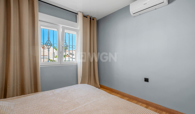 Odsprzedaż - Mieszkanie w bloku - San Miguel de Salinas - Inland