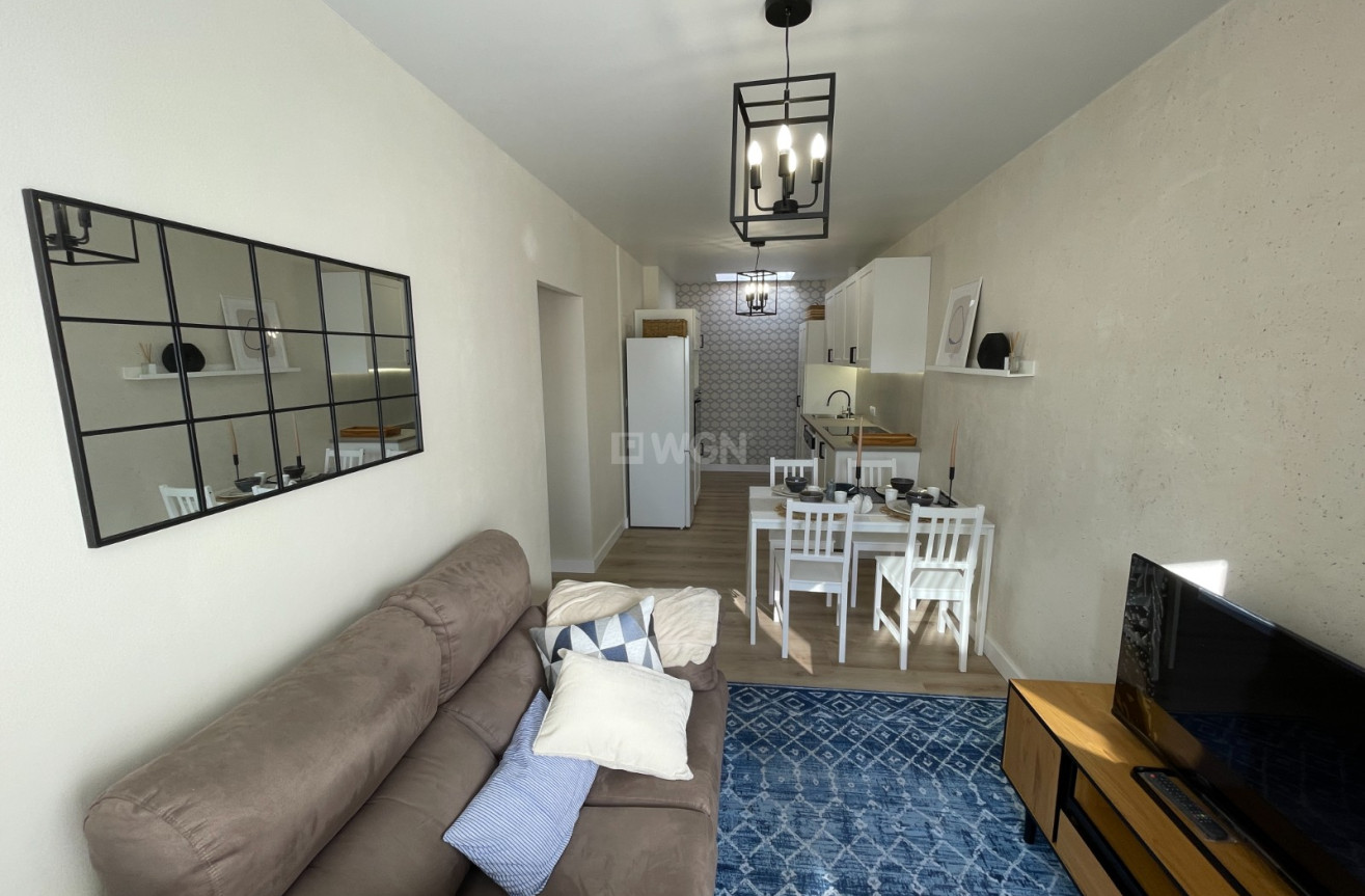 Odsprzedaż - Kamienica - Torrevieja - Costa Blanca