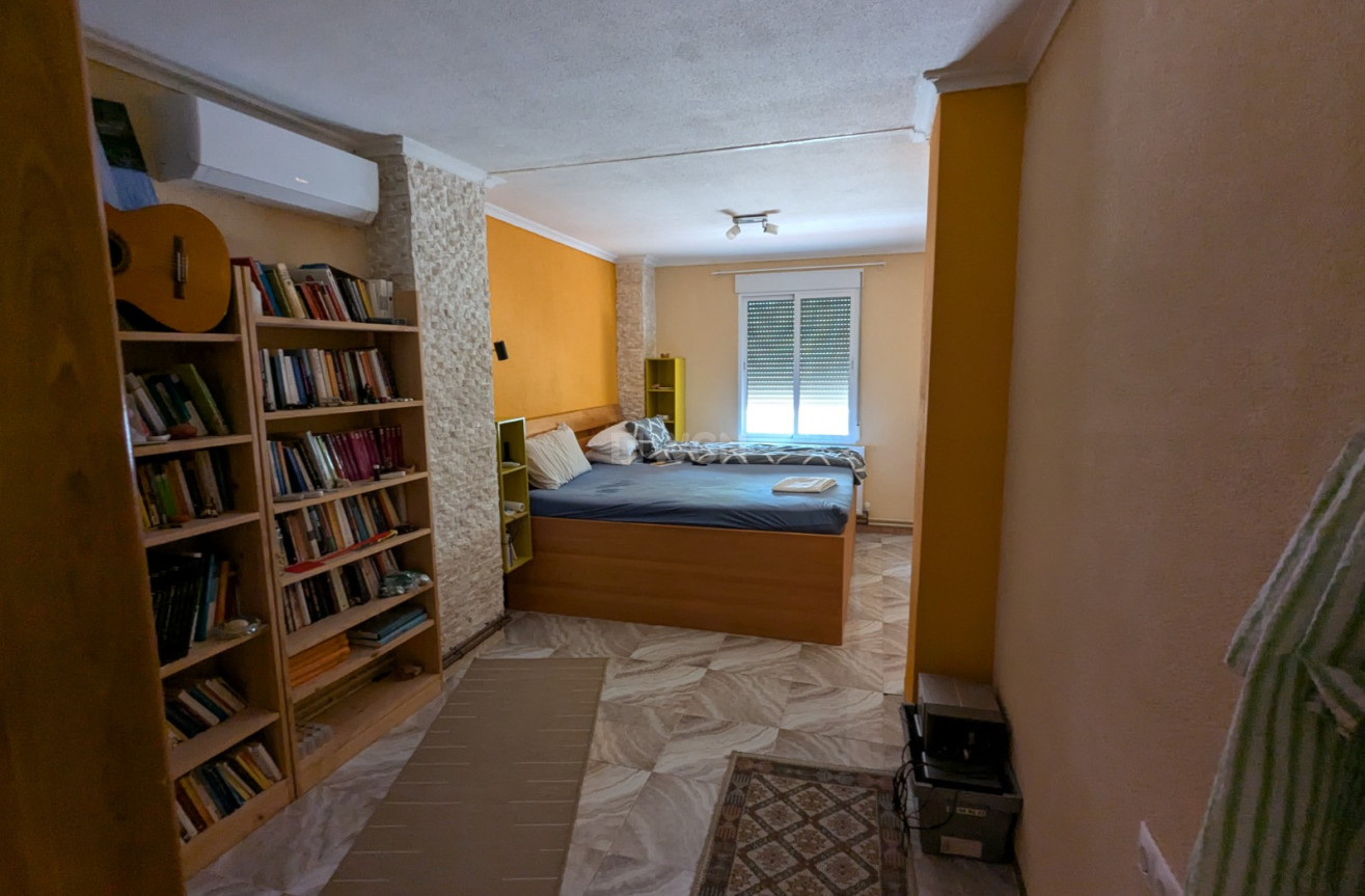 Odsprzedaż - Villa - Crevillent - Inland