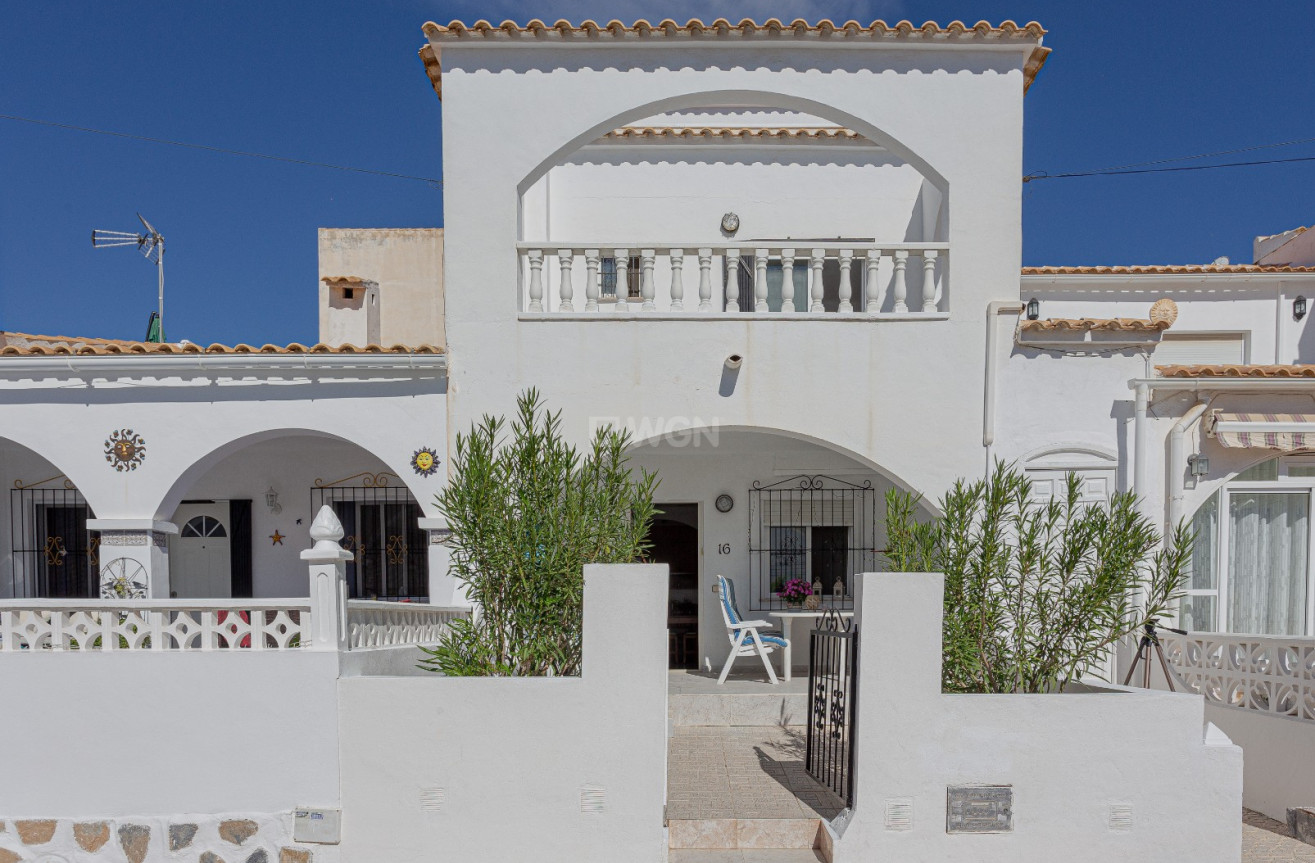 Resale - Villa - Orihuela Costa - Costa Blanca