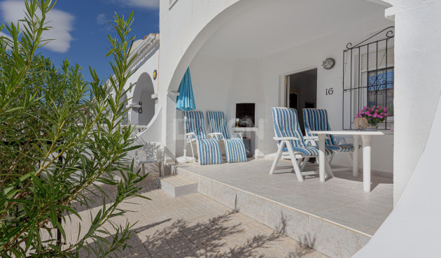 Resale - Villa - Orihuela Costa - Costa Blanca