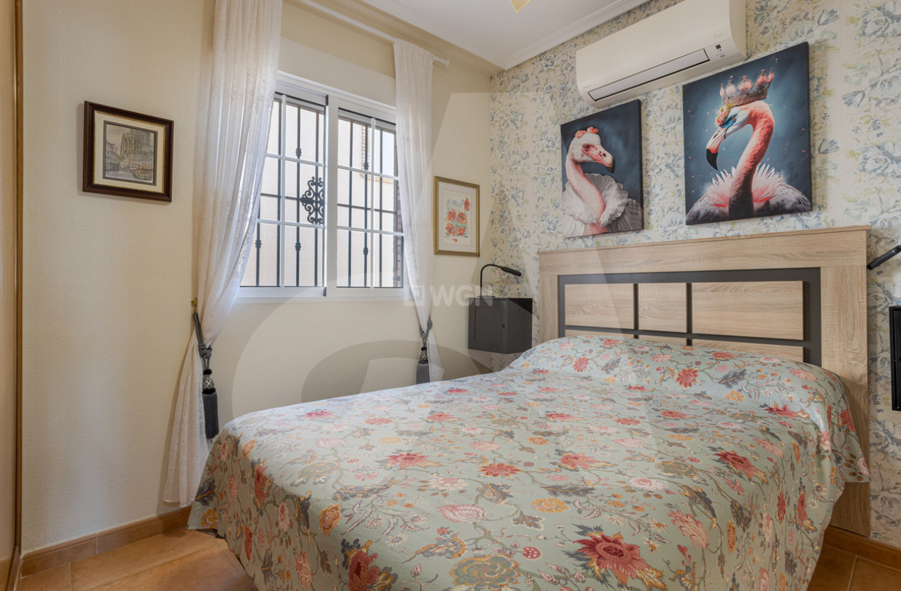 Resale - Villa - Guardamar del Segura - El Raso