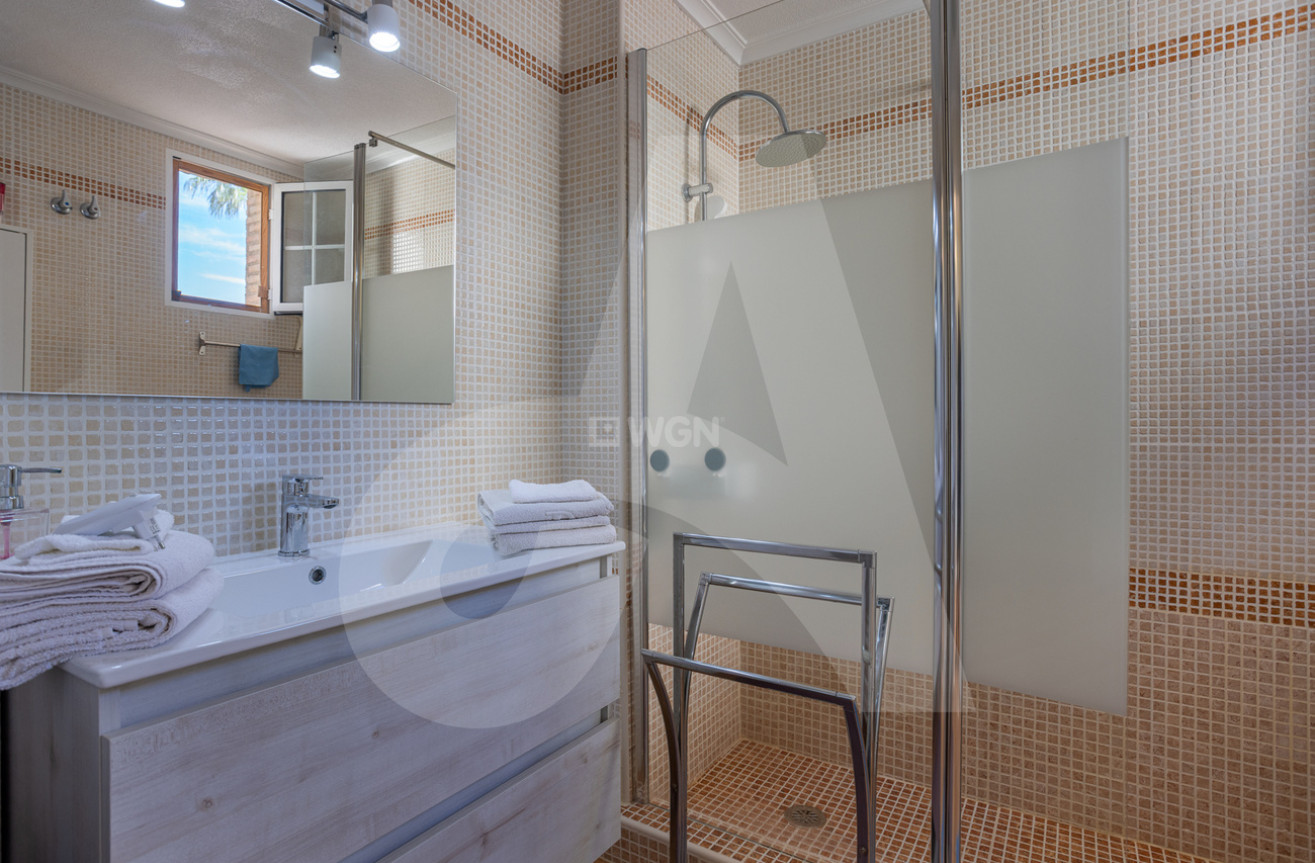 Resale - Villa - Guardamar del Segura - El Raso