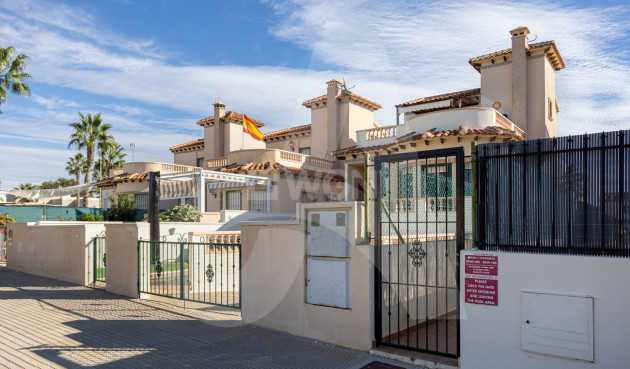 Resale - Villa - Guardamar del Segura - El Raso