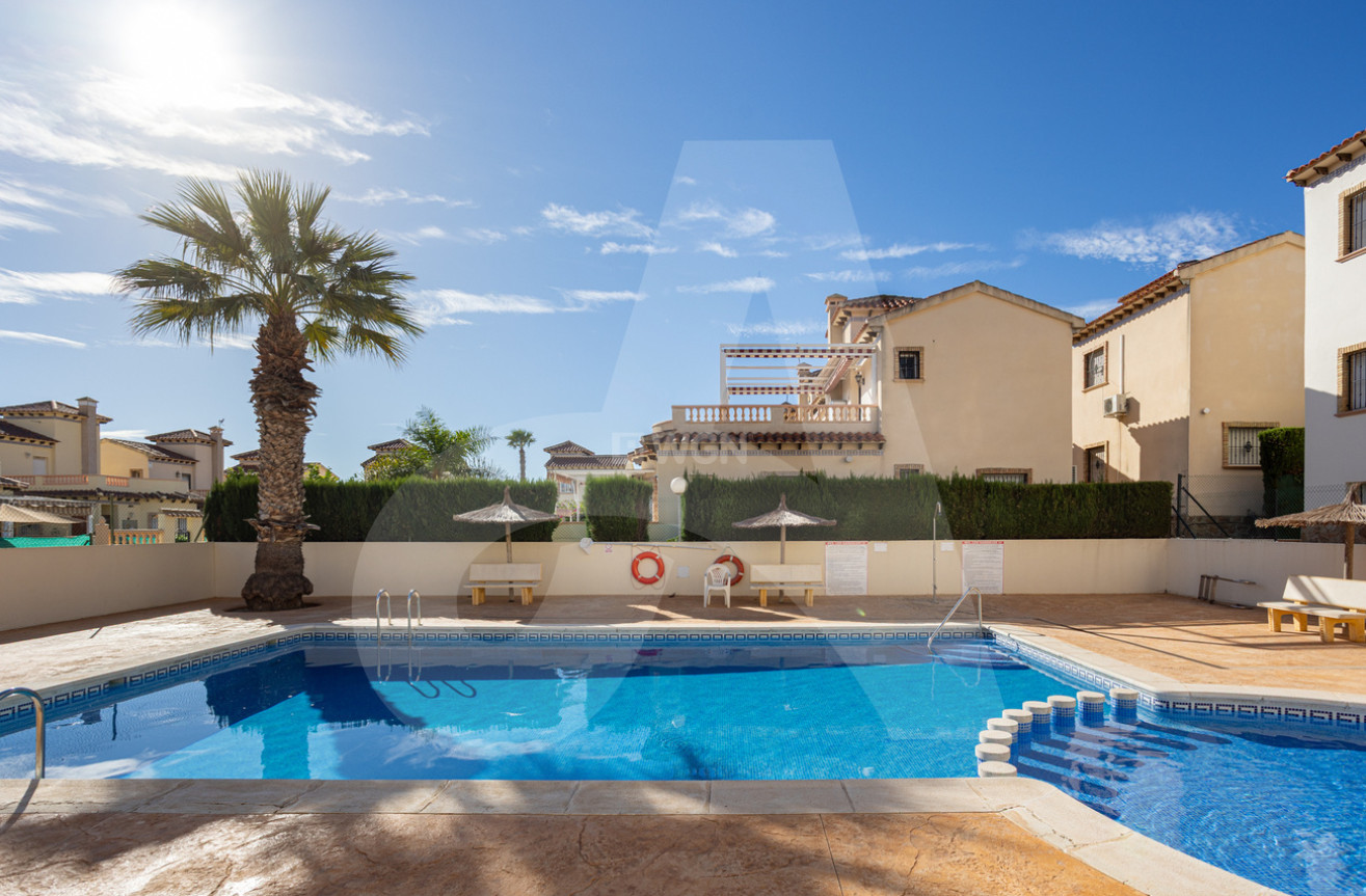 Resale - Villa - Guardamar del Segura - El Raso