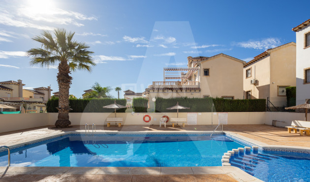 Resale - Villa - Guardamar del Segura - El Raso