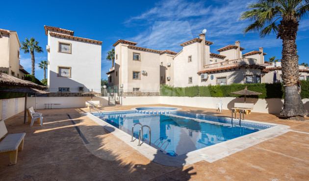 Resale - Villa - Guardamar del Segura - El Raso