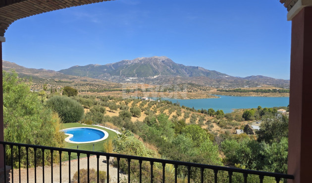 Odsprzedaż - Villa - Vinuela - Inland