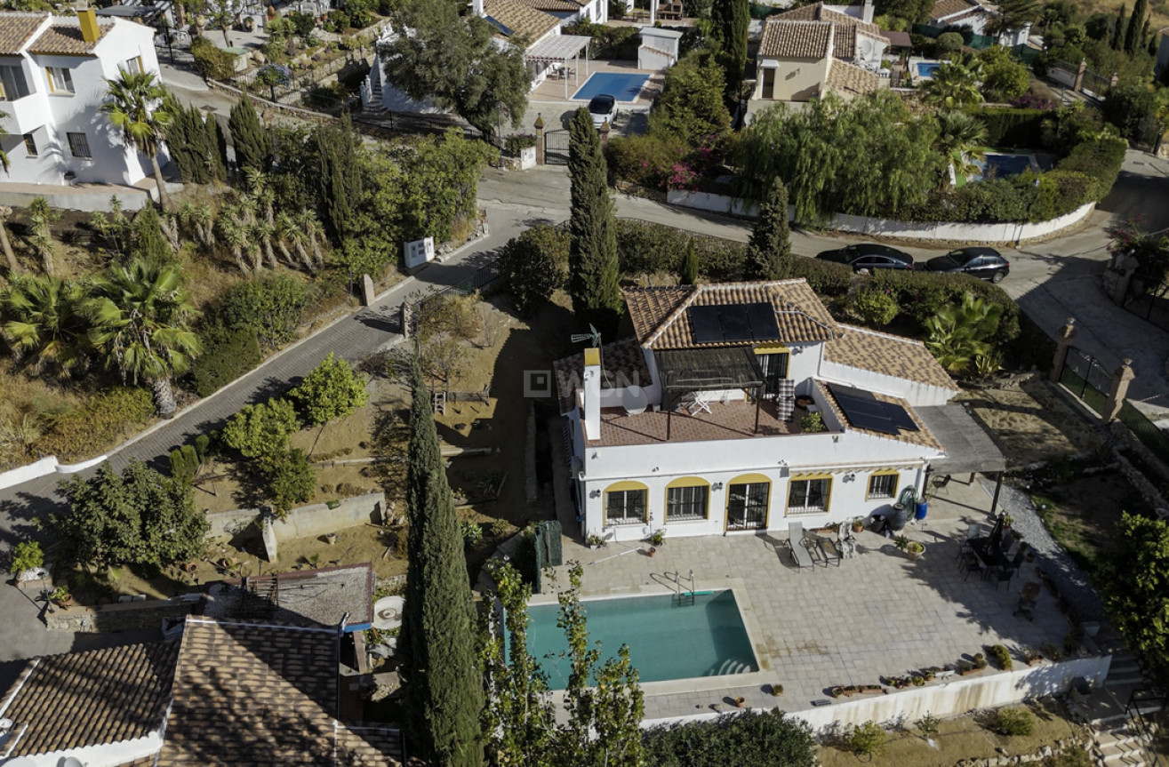 Odsprzedaż - Villa - Vinuela - Inland