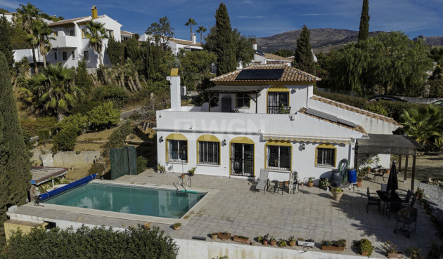 Odsprzedaż - Villa - Vinuela - Inland