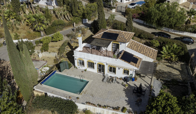 Odsprzedaż - Villa - Vinuela - Inland