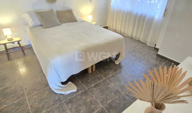 Odsprzedaż - Villa - Alcaucín - Inland