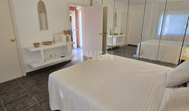 Odsprzedaż - Villa - Alcaucín - Inland